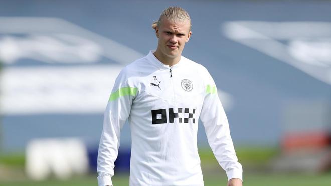 于根伟谈于汉超退役：联赛收官战的拥抱，有我对他的敬意